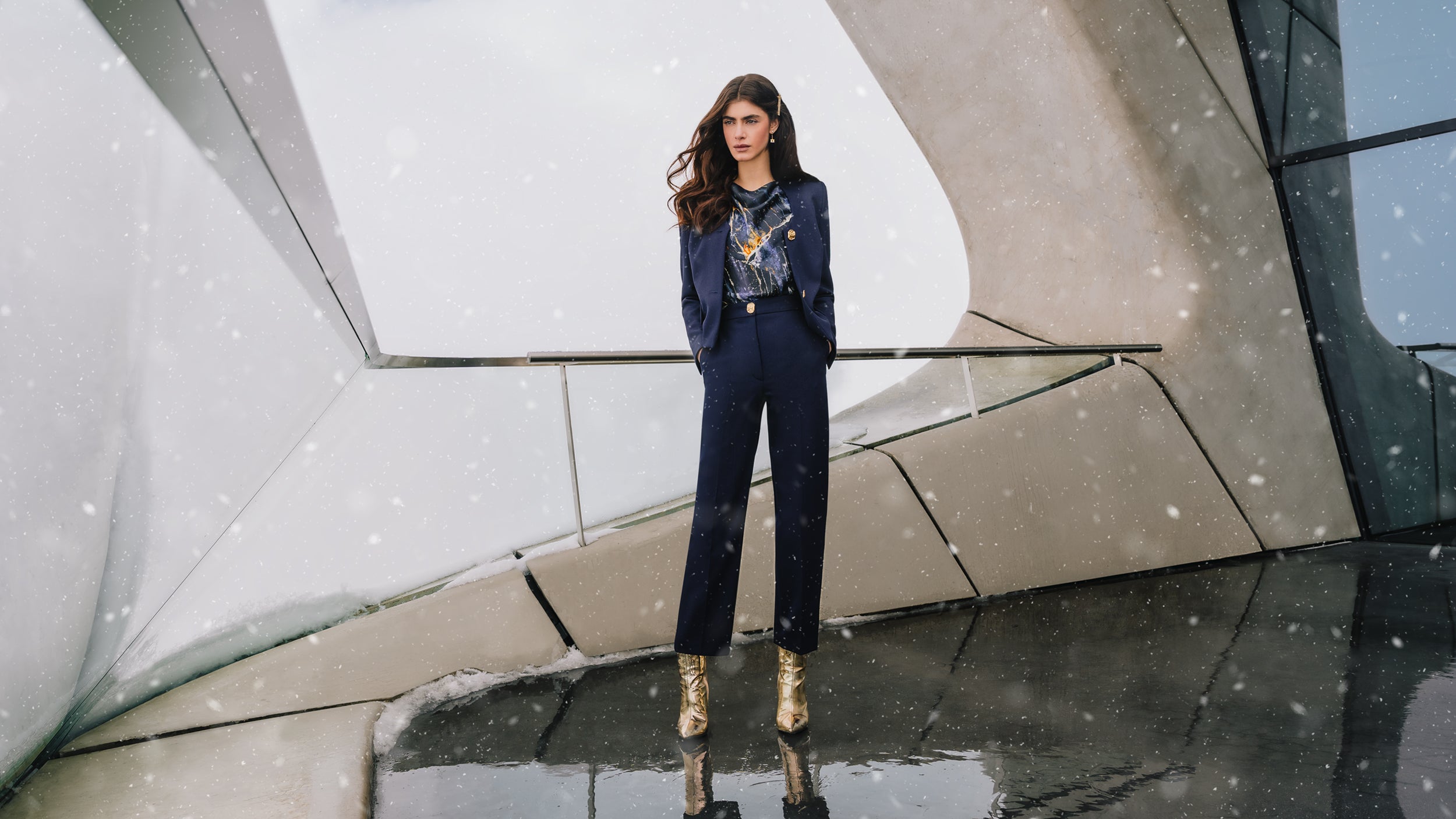 ESCADA SPORT 総柄コート マルチカラー 38 オシャレ ESCADA SPORT 総柄コート マルチカラー 38 オシャレ